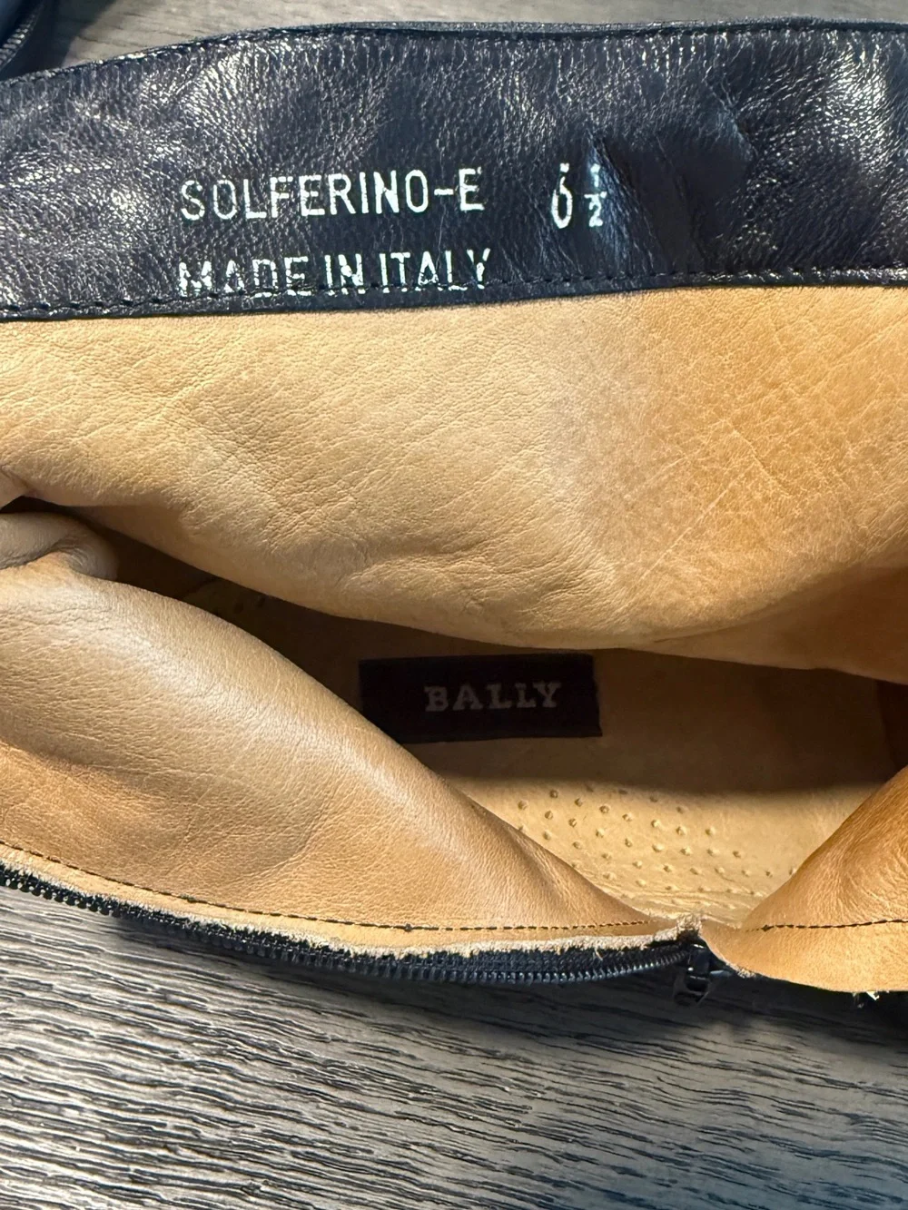 Bally Black Leather Square-Toe Chukka Zip Boots